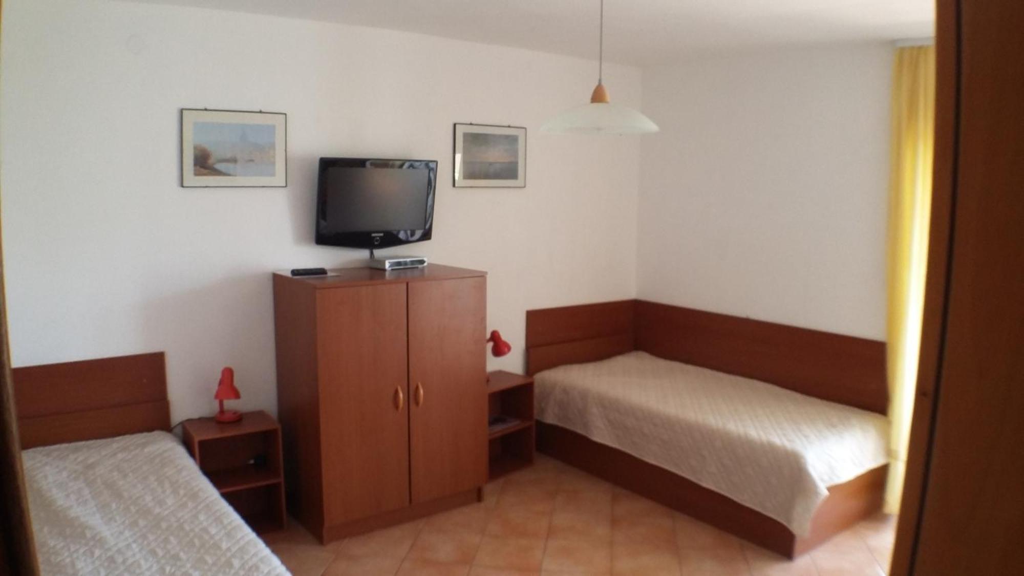 Villa Tina Rogoznica  Ngoại thất bức ảnh