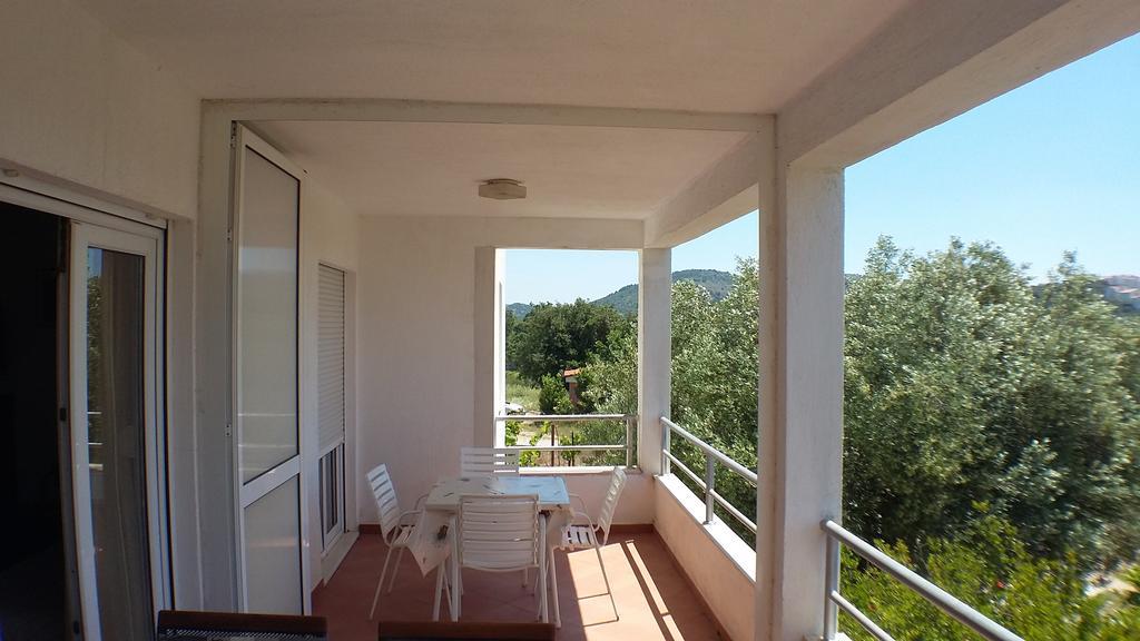 Villa Tina Rogoznica  Ngoại thất bức ảnh