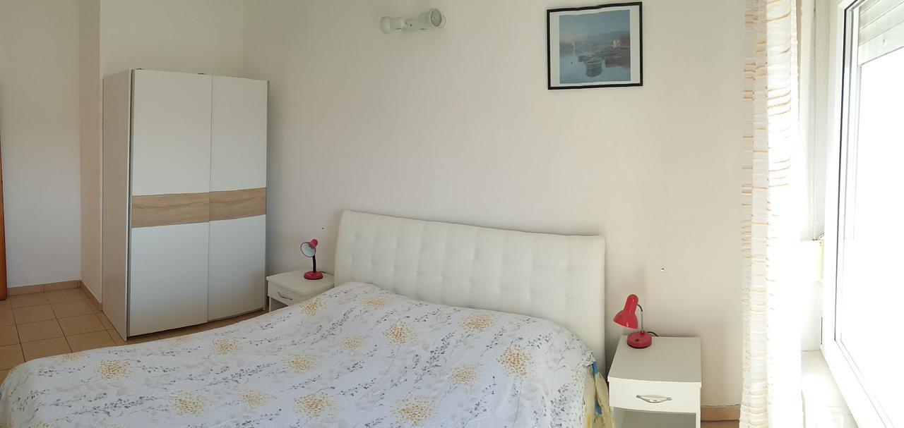 Villa Tina Rogoznica  Ngoại thất bức ảnh