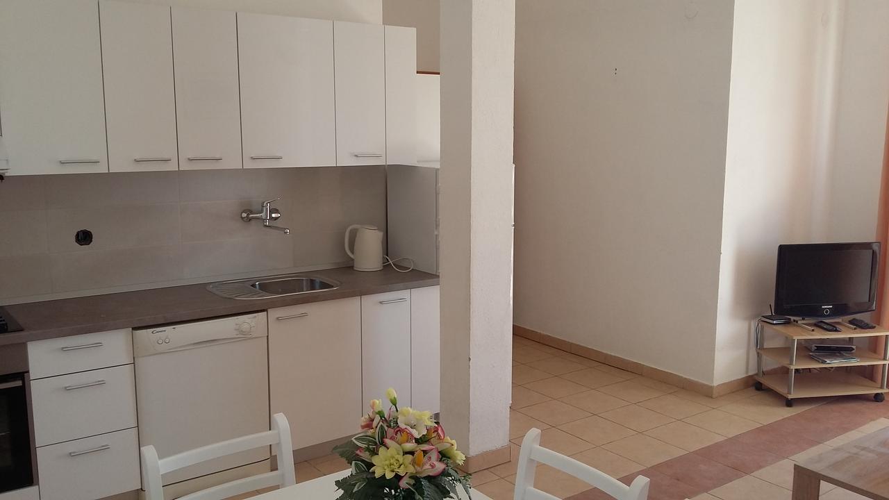 Villa Tina Rogoznica  Ngoại thất bức ảnh